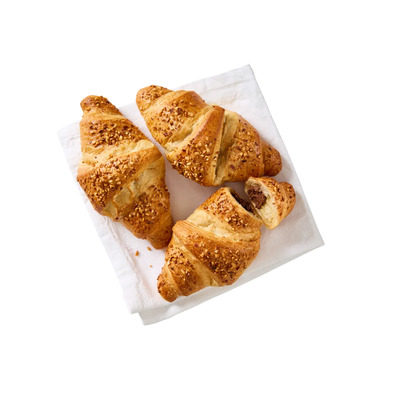 Croissant pähklinugatikreemiga