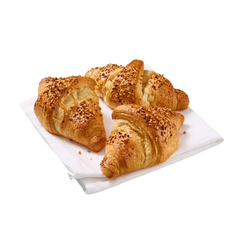 Croissant pähkli- nugati- kreemiga