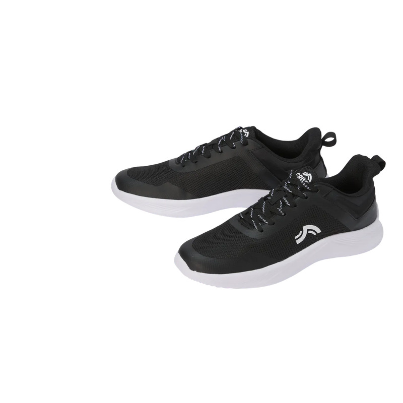 Naiste või meeste spordijalatsid